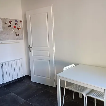 Charmante Maison A Avec Jacuzzi 度假居